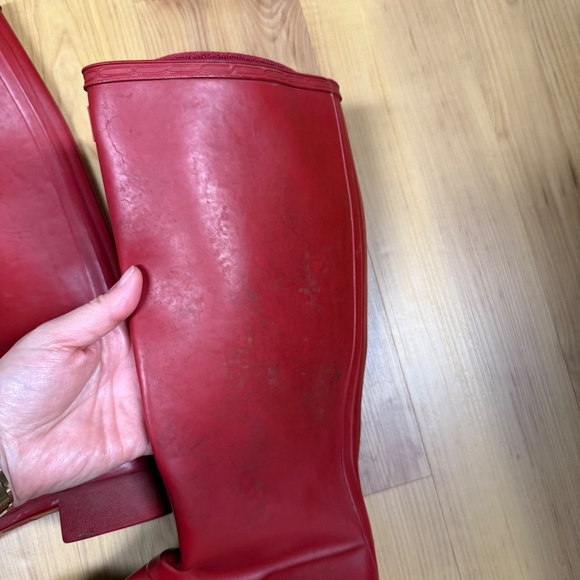 Women's Size 6 Tall Red Hunter Rain Boots Casual Outdoor Rubber bin - Picture 4 of 12